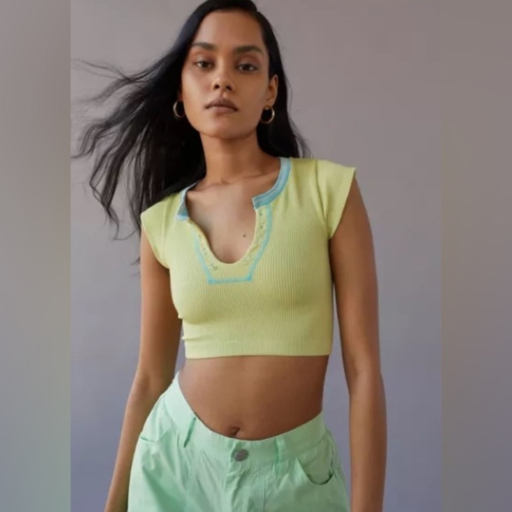 Urban Outfitters Out From Under Go For Gold Seamless Crop